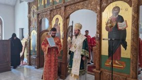 Епископ Доситеј богослужио у манастиру Раковица (ФОТО/ВИДЕО)